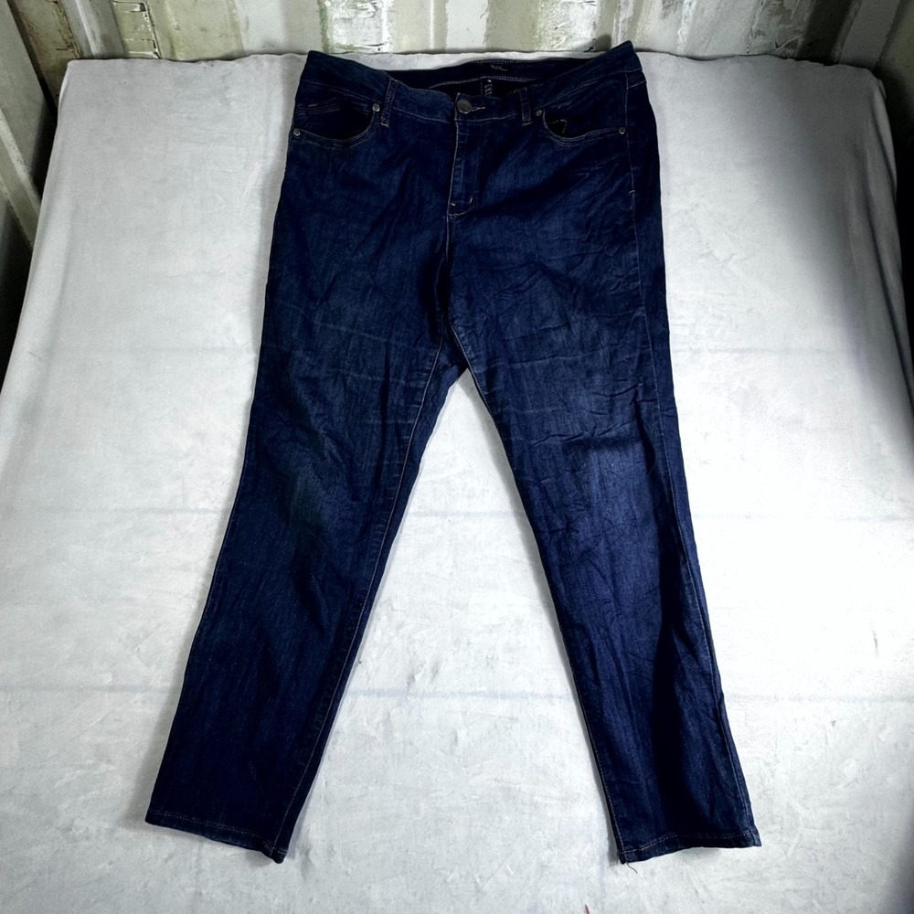 1822 Denim Regular Fit Jeans Women 16 Blue Straight Leg Dark Wash Everyday Wear